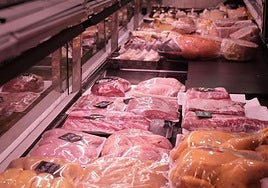 Agricultura desoye a los ganaderos y no sacrificará los cerdos de las granjas dentro del perímetro del brote de peste porcina africana