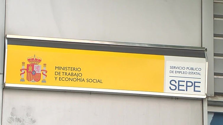 CEOE propone una subida del SMI del 1,5% para 2026, hasta 1.202 euros al mes