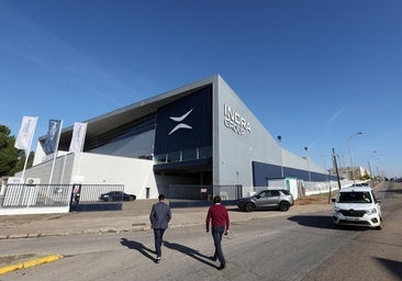Indra cierra la compra de Hispasat por 725 millones