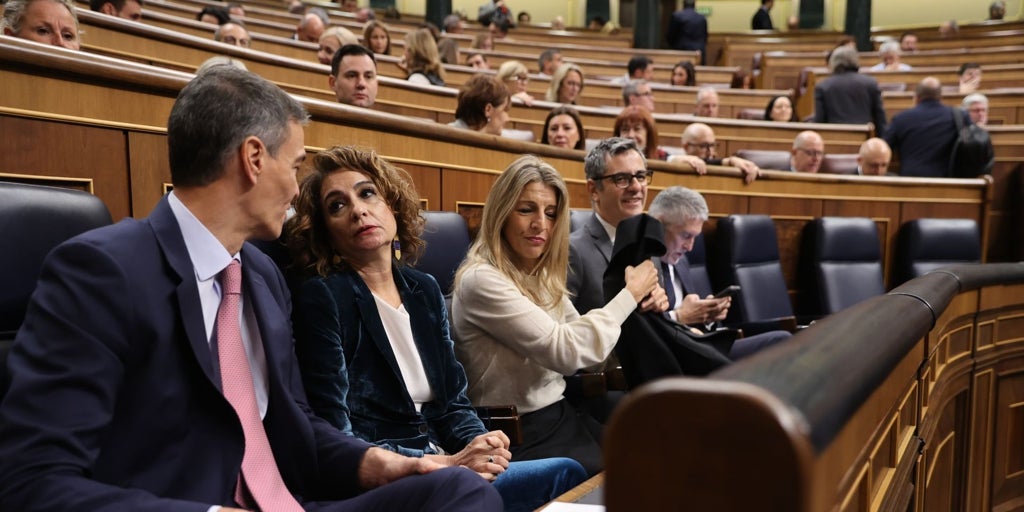 Pensiones, desahucios, energía, cotizaciones: todo lo que decaería al tumbarse el decreto ómnibus