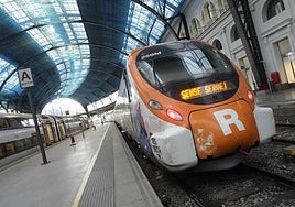 Viajar entre Madrid y Barcelona en tren el mismo día se complica: una hora de avión pero con precios disparados