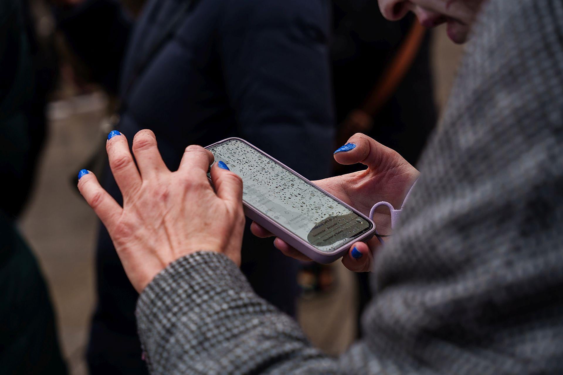 El mejor momento para revisar y ahorrar en los contratos de luz, gas y móvil es ahora