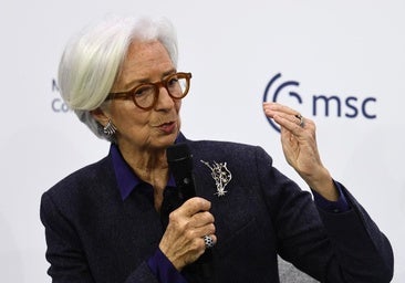 Lagarde, Fransa'daki siyasi tartışmanın “Avrupalı ​​bir sese” ihtiyaç duyması halinde ECB başkanlığından ayrılabileceğini itiraf etti