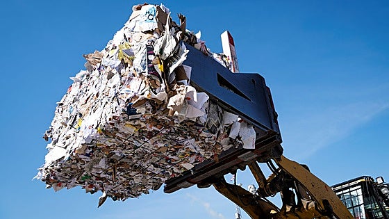 El sector del papel rejuvenece en plena era digital y acelera su descarbonización
