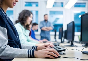 ¿Deben recuperar terreno los libros de texto frente a la tecnología?