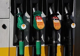 Los economistas prevén que España capeará la crisis en Oriente Próximo pero no descartan alzas de precios