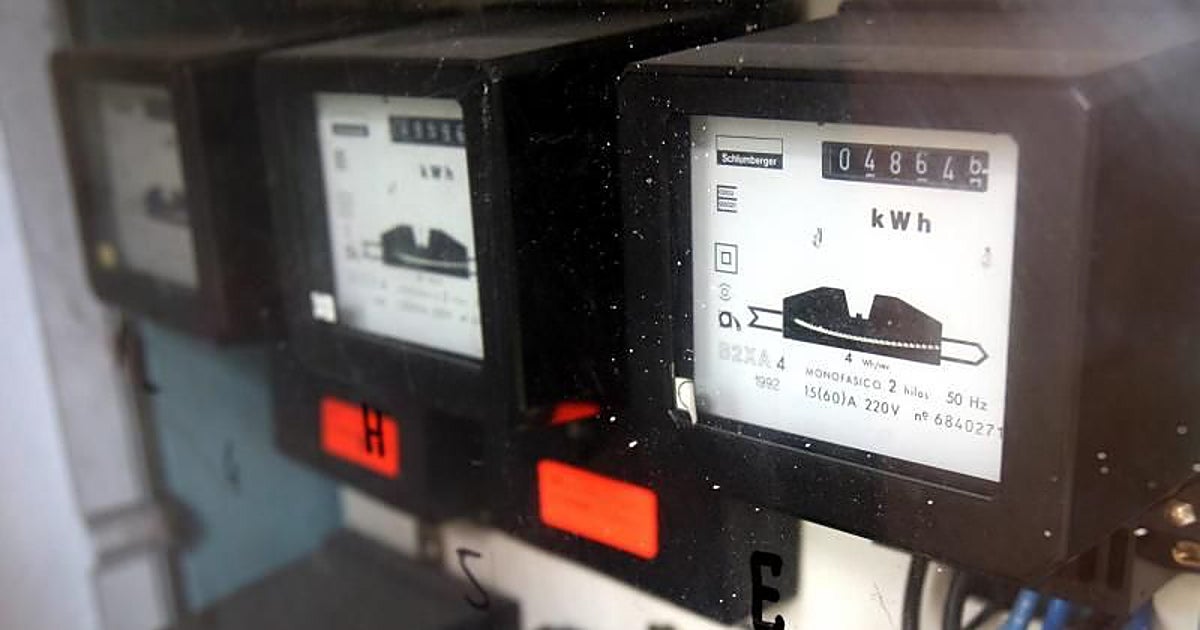 明日の電気代は18セントになるが、ガソリンは減らない