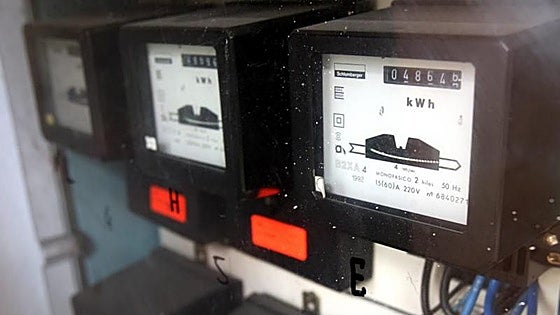 El precio de la electricidad mañana será de 18 céntimos mientras que la gasolina no afloja