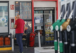 La subida del diésel se come ya un 60% de la rebaja del IVA
