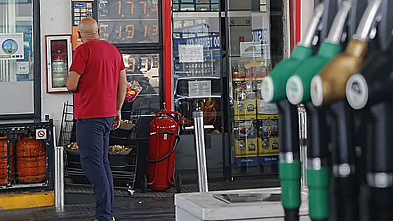 La subida del diésel se come ya un 60% de la rebaja del IVA