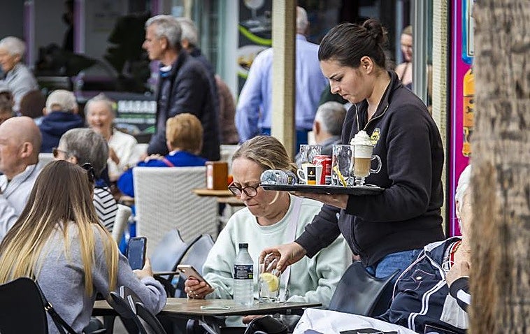 Retribución flexible: una nómina de 25.000 euros anuales puede ahorrar más de 1.000 en impuestos