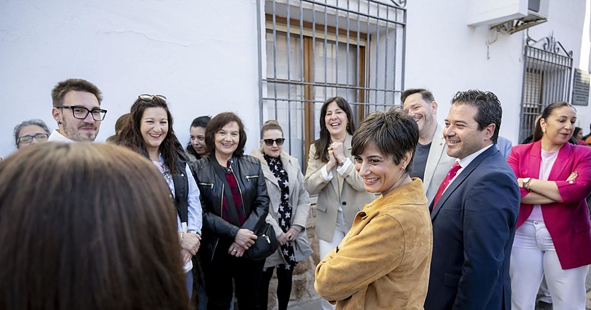 El Gobierno sopesa dar ayudas para que los españoles reabran sus casas del pueblo y las pongan en alquiler