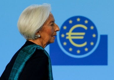 El BCE decide hoy si toca los tipos por la escalada de la inflación