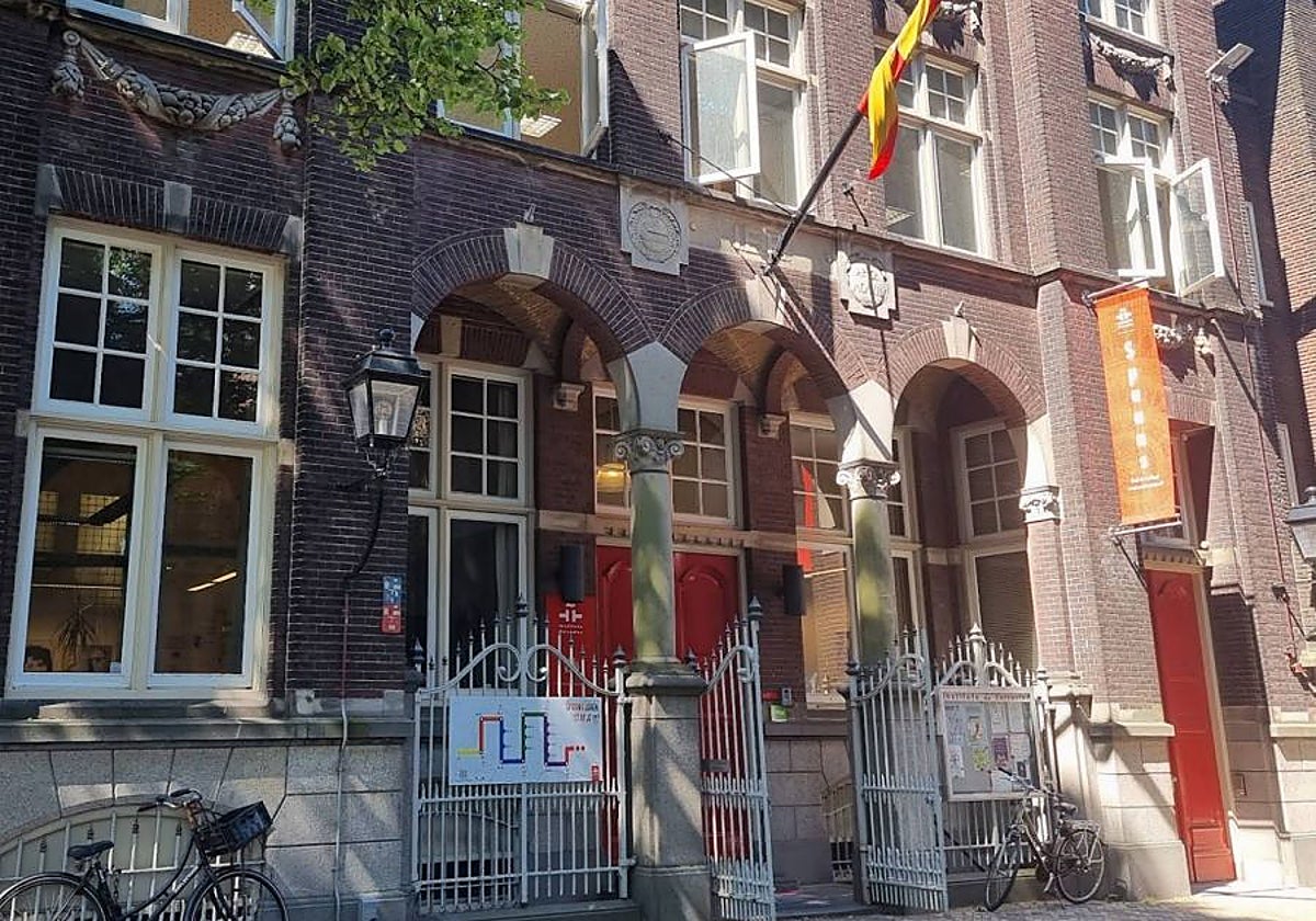 Embargan el Instituto Cervantes de Utrecht por deuda de renovables