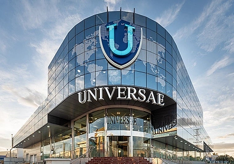 Universae es reconocido como el Mejor Centro de Formación Profesional Online en los Student Choice Awards