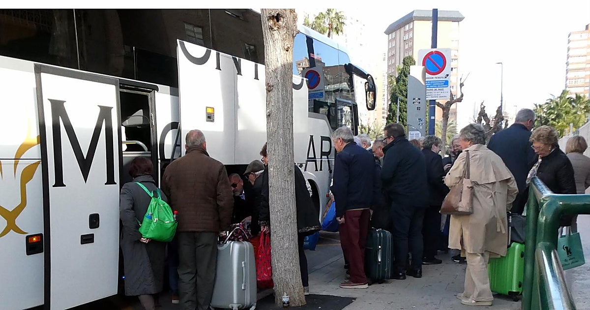 El Imserso rehúye una reforma a fondo del programa de viajes para mayores y prorroga otro año el contrato actual