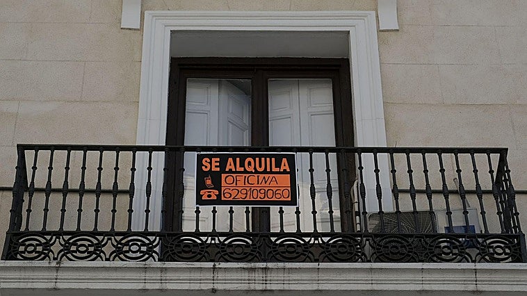 Los caseros empiezan a rescindir los contratos de alquiler para vender sus casas