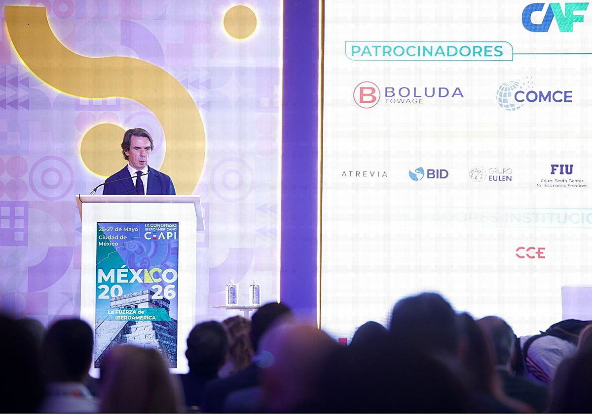 El ex presidente José María Aznar, durante su intervención en el Congreso CEAPI