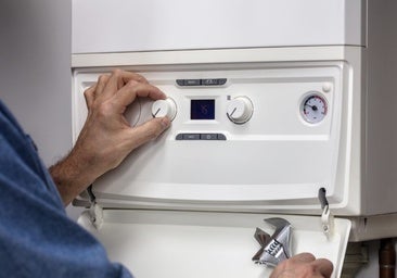 La pelea por el calor y el ahorro: aerotermia contra calderas de gas