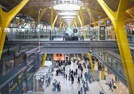 Competencia se posiciona con las aerolíneas y le dice a Aena que tiene que bajar las tasas aeroportuarias