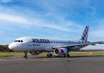 Italia abre una investigación a Volotea por los recargos a billetes ante el precio del combustible
