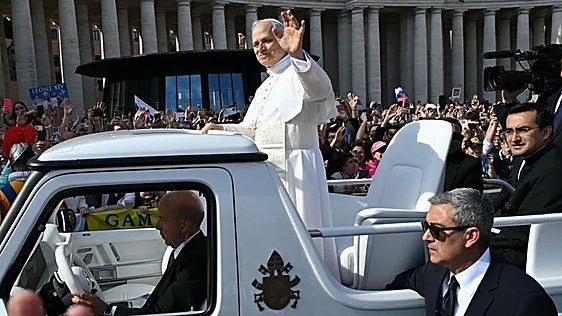 Hacienda también vigila los ingresos por los alquileres de balcones para ver al Papa que llenan las plataformas de segunda mano