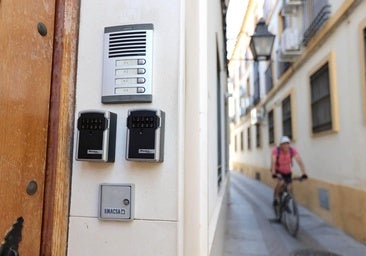 La restricciones legales frenan el auge del mercado de los pisos turísticos: las estancias crecen un 73% menos