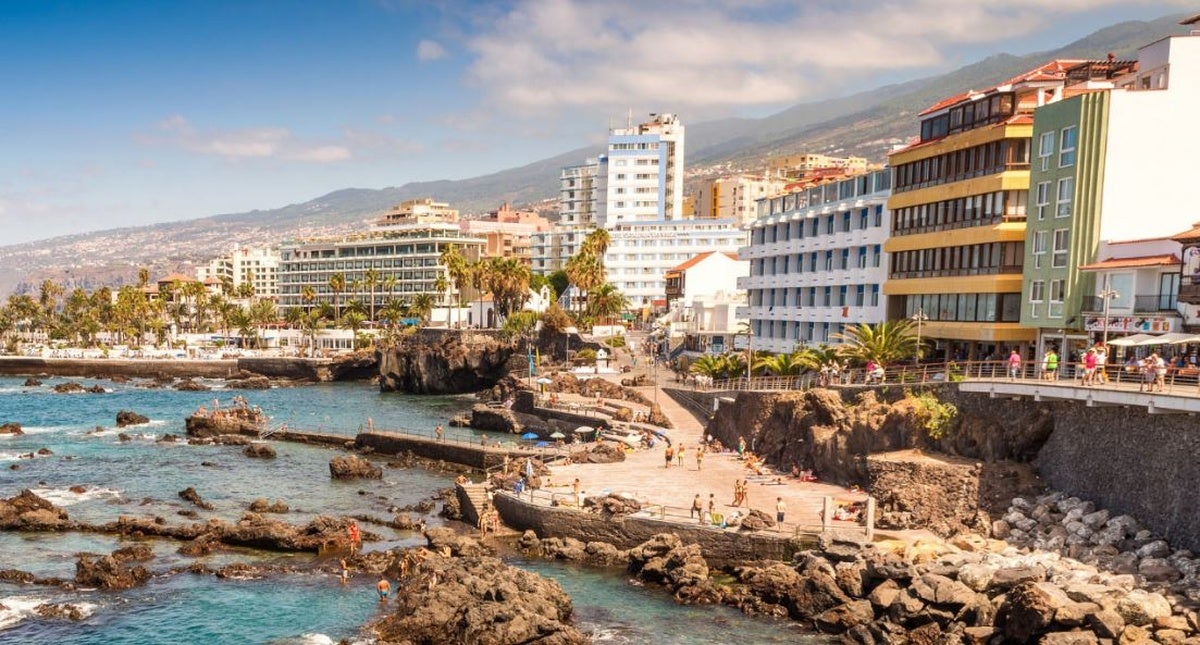 Esta es la ciudad de Canarias más barata para alquilar una casa en la playa este verano