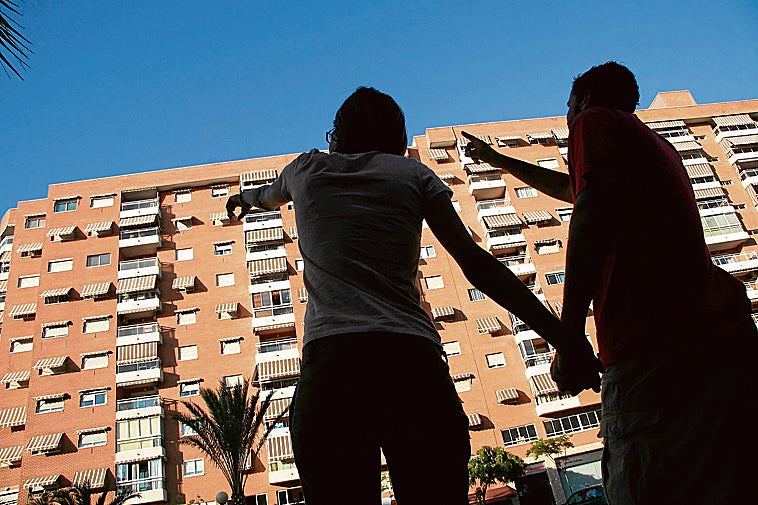 Los padres transfieren a sus hijos la totalidad de la entrada para que puedan comprar una casa