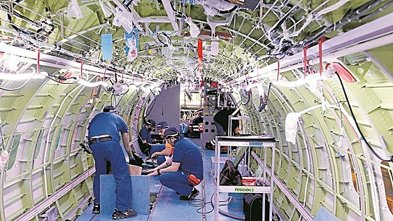 Las turbulencias del talento frenan el despegue de la industria aeroespacial