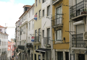 El giro de Portugal con la vivienda para «dar confianza al mercado»: desahucio por impago, fianza libre y fin al control de precios