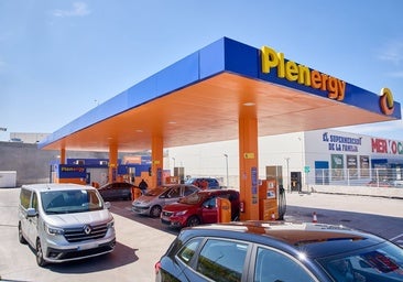 La crisis de precios de la gasolina lleva a los consumidores a repostar más de tres veces al mes