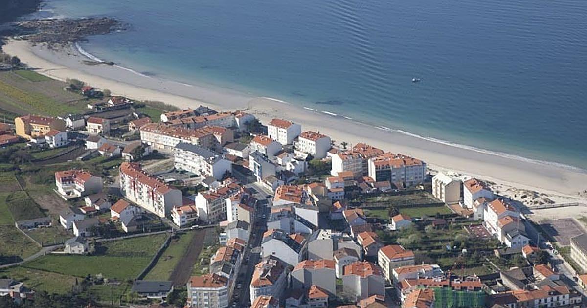 Este es el pueblo de Galicia más barato para alquilar una casa en la playa este verano