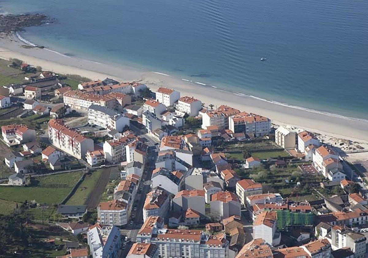 Este es el pueblo de Galicia más barato para alquilar una casa en la playa este verano