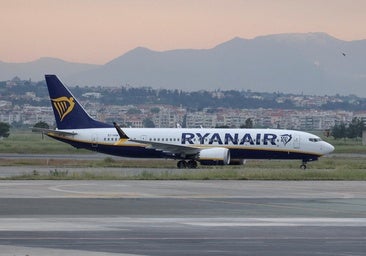 Ryanair sufre la crudeza del cierre de Ormuz: baja el precio de los billetes y reduce su beneficio un 34%