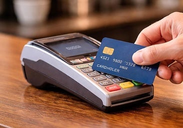 Los fraudes con tarjetas y la deuda de los créditos concentran las reclamaciones a la banca
