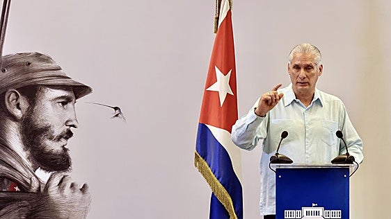 Díaz-Canel aprende economía