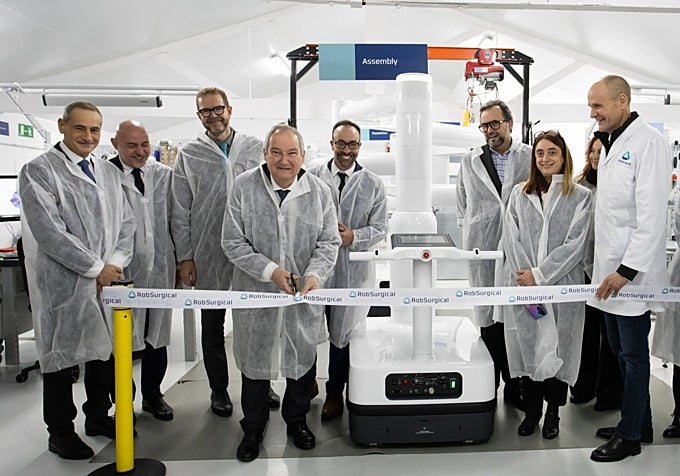 El ministro Jordi Hereu inauguró la fábrica de Rob Surgical en El Prat de Llobregat, una de las empresas españolas mejor posicionadas en el desarrollo y comercialización de robots quirúrgicos