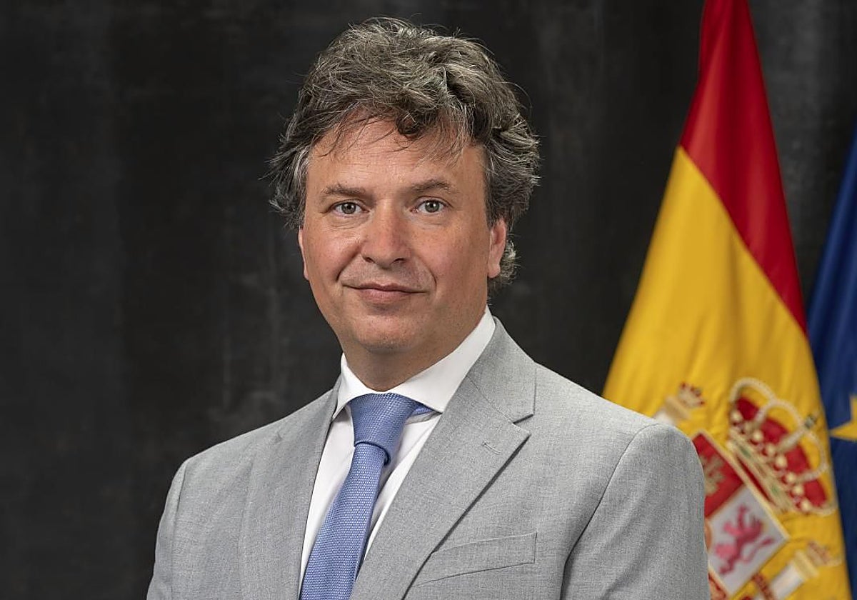 El Gobierno cambia la ley para poner al frente del Tesoro al marido de una dirigente socialista que no es funcionario