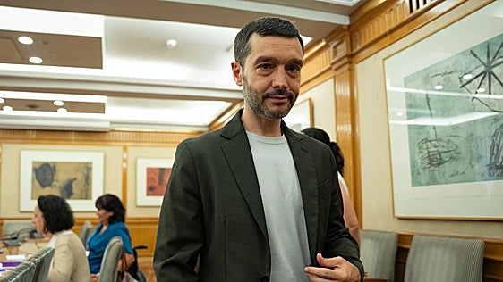 El Gobierno sanciona con un millón de euros a la empresa de alquiler de coches Avis por cobrar tasas «abusivas»