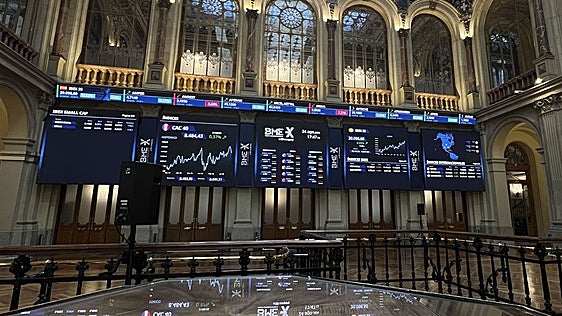 El Ibex 35 esquiva la crisis política y se consolida entre las mejores Bolsas occidentales