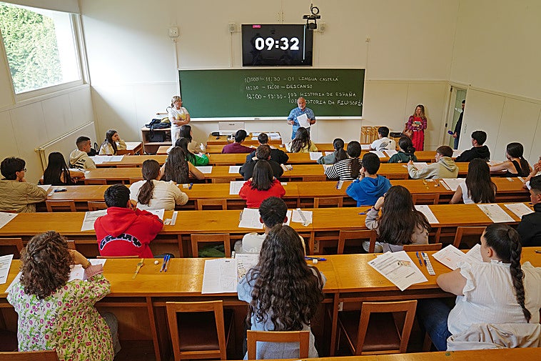 Más de 200.000 familias en Españapedirán un préstamo para que sus hijos estudien en la universidad