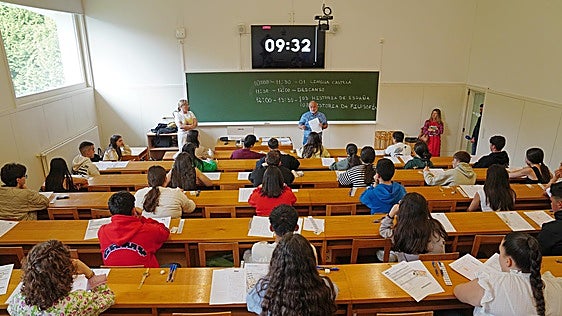 El drama de más de 200.000 familias en España: para que sus hijos estudien en la universidad pedirán un préstamo