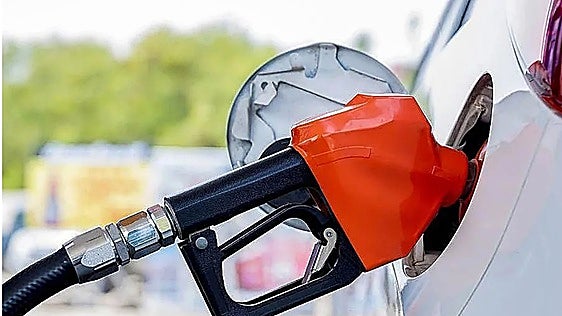 Abierto el plazo para pedir la ayuda por combustible de hasta 1350 euros: requisitos, plazos y cuantías