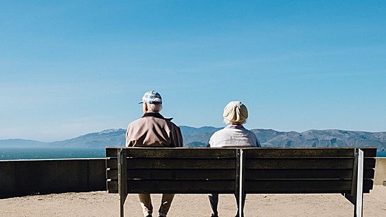 Los jubilados españoles, entre los europeos a los que menos les cunde su pensión