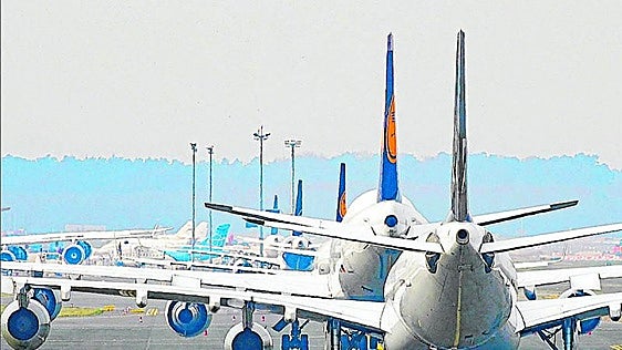 Las aerolíneas europeas ya son las que más caro pagan el combustible en el mundo y el sector entra en alerta