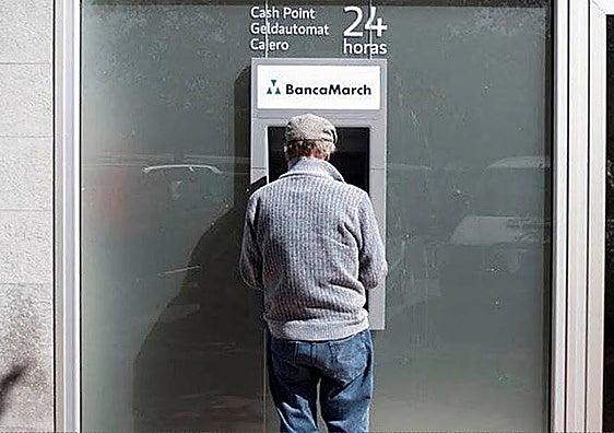 Cuándo se cobran las pensiones en septiembre: fecha en Caixabank, Santander, ING, BBVA y resto de bancos