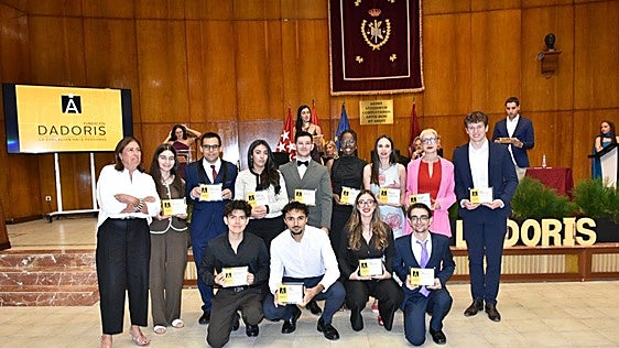 La Fundación Dádoris apoya este curso a 103 jóvenes en su formación universitaria