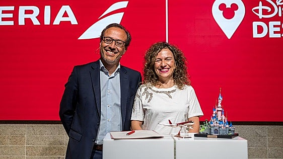 Iberia renueva tres años su alianza como aerolínea preferente de Disneyland Paris, Walt Disney World y Disney Cruise Line
