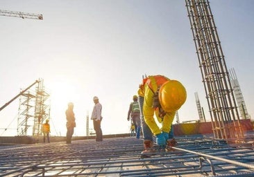 Recuperar el despido por absentismo y eliminar los complementos salariales para volver al nivel de bajas de 2019